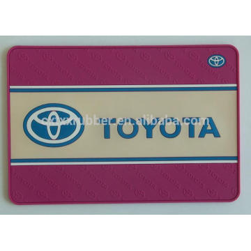 Tapis antidérapant anti-glace de la marque famouse, tapis de voiture antidérapant